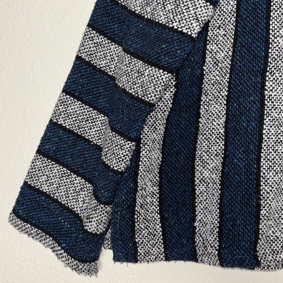 Molina vintage Baja Hoodie Sweater pullover Size Medium Unisex Blue and Gray - Picture 14 of 16
